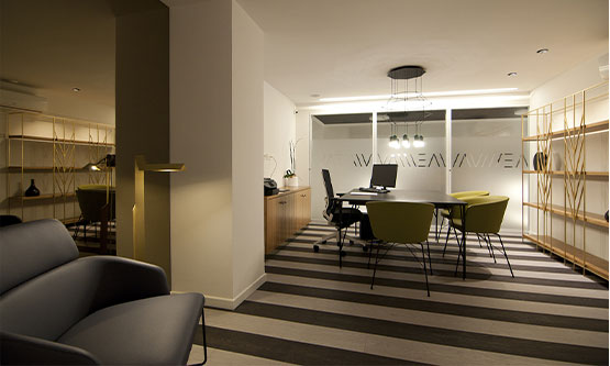 clinic design and interiors in delhi